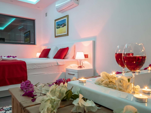  gece  -  Kasım
  | Kalkan Kördere Balayı Villası (Jakuzili, Deniz Manzaralı, Lüks)